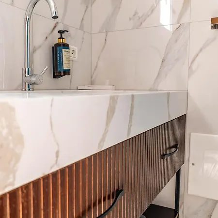 アパート Kristianna