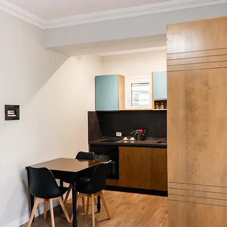 アパート Kristianna Dhërmi