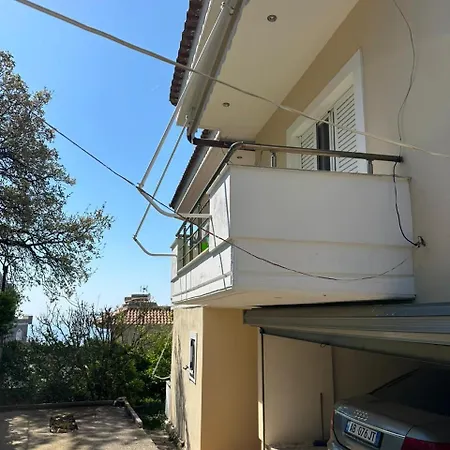 Kristianna Apartment *